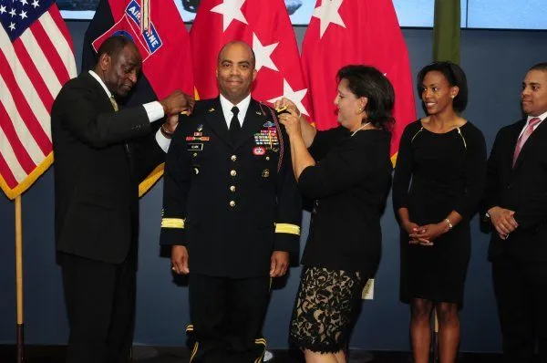 Gen Larry Ellis