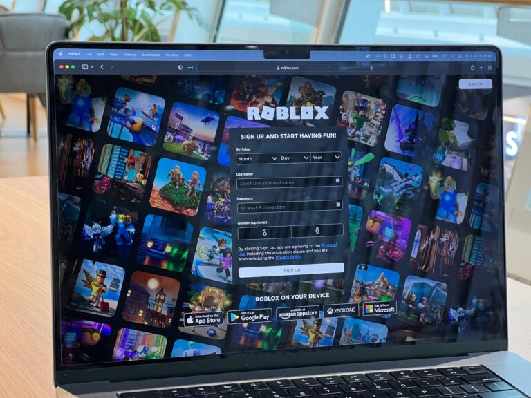 free roblox acc