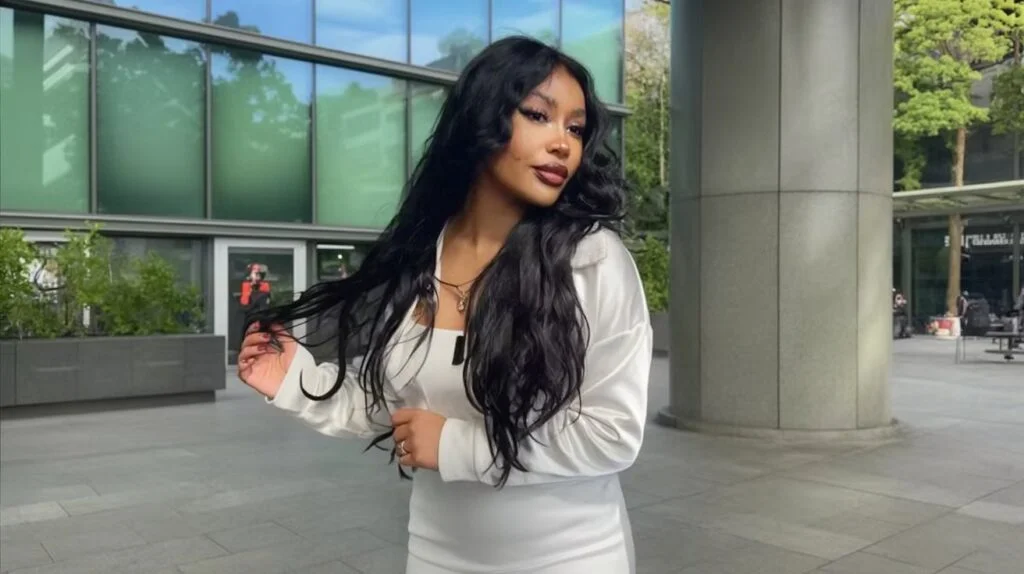 How Old Is SZA Daughter