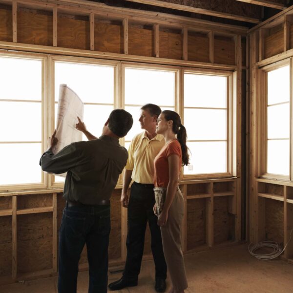 How to Hire the Right Home Remodeling Contractor: Questions to Ask, Red Flags, Contracts, Estimates, Licensing, and Local Search Tips